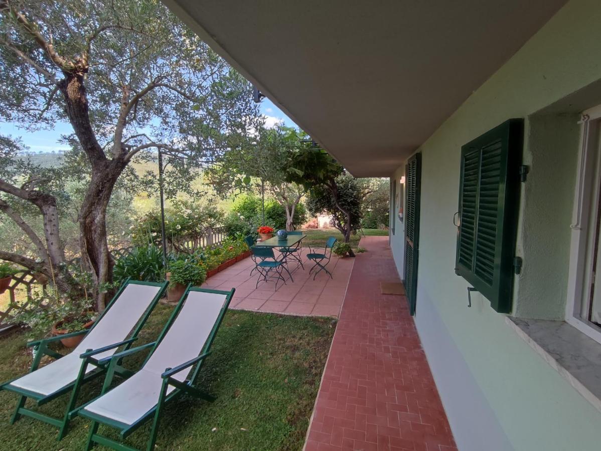 Independent Apartment With A Fabulous Patio - Casa Penny Cisano sul Neva ภายนอก รูปภาพ